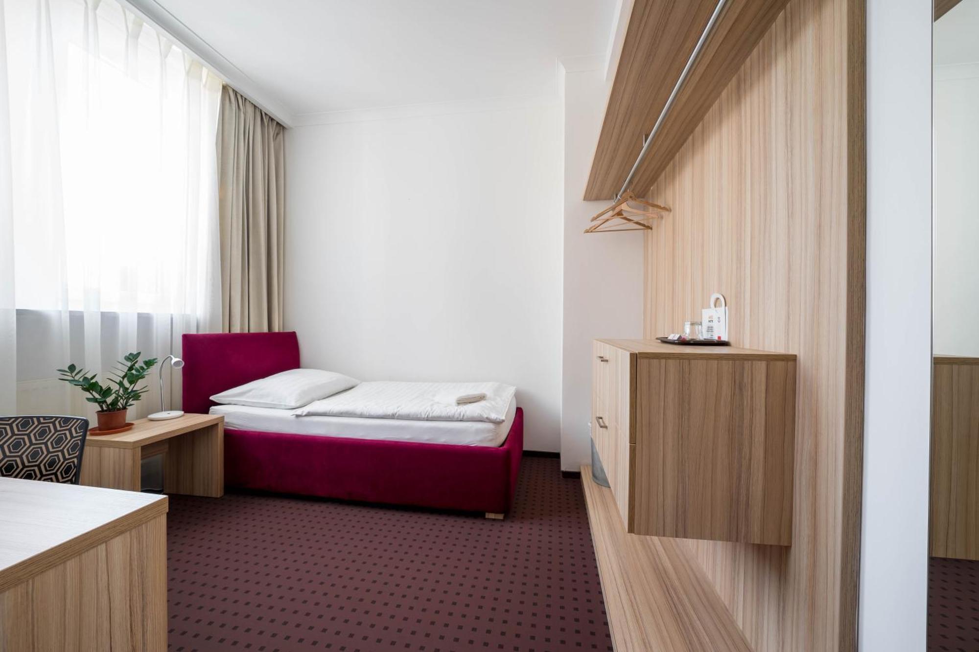 Mini Hotel Akord Ostrava Exteriör bild