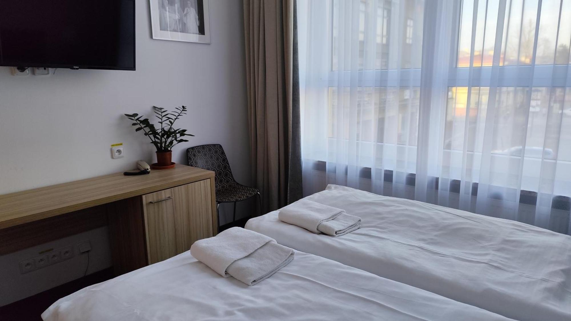 Mini Hotel Akord Ostrava Exteriör bild