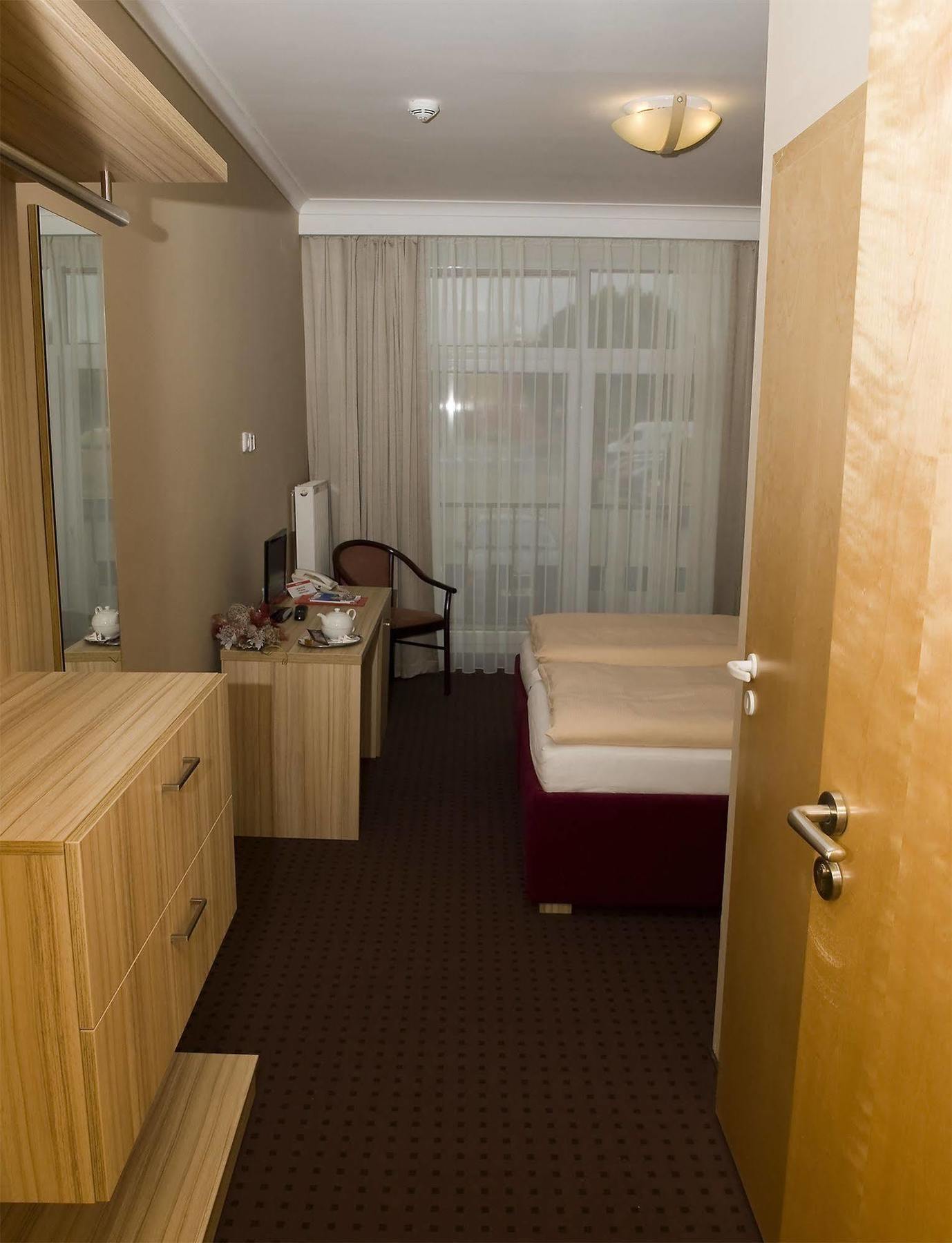Mini Hotel Akord Ostrava Exteriör bild
